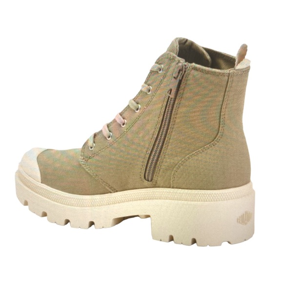 Palladium Hightop Lug Sole Sneakers - Multiple Sizes - Picture 2 of 4